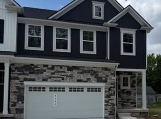 4352 Palomar Ln, Westlake, OH 44145