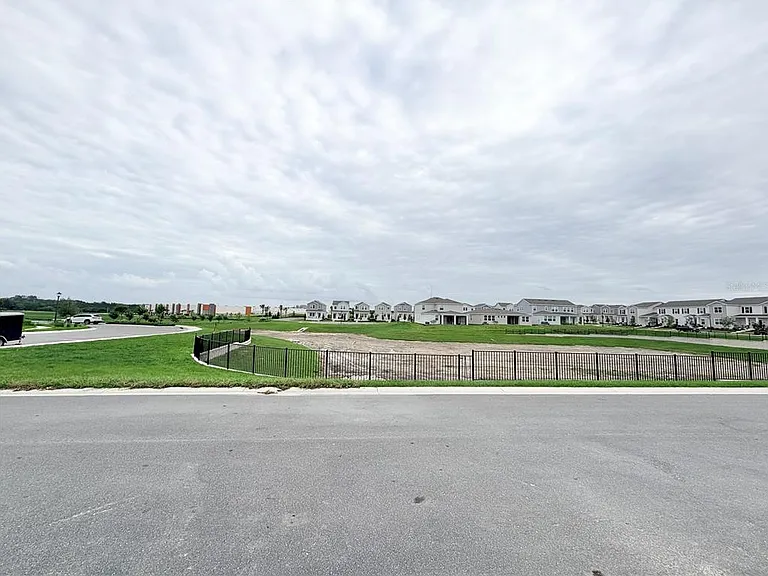2132 Rider Rain Ln — Photo 37