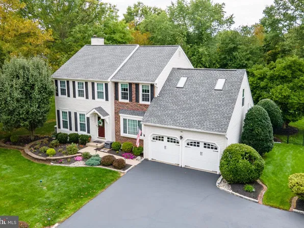 21 Spur Rd, Lansdale, PA 19446