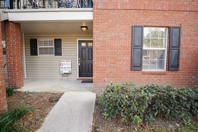 2 bed, 2.0 bath, 1040 sqft, $1,400 — Photo 4