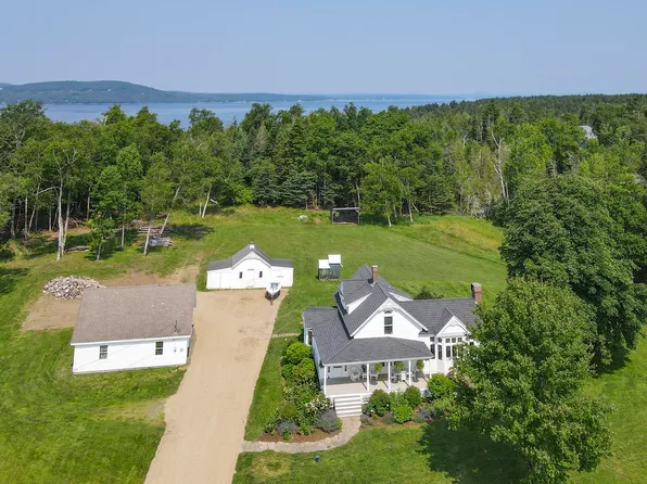 938 Main Road, Islesboro, ME 04848