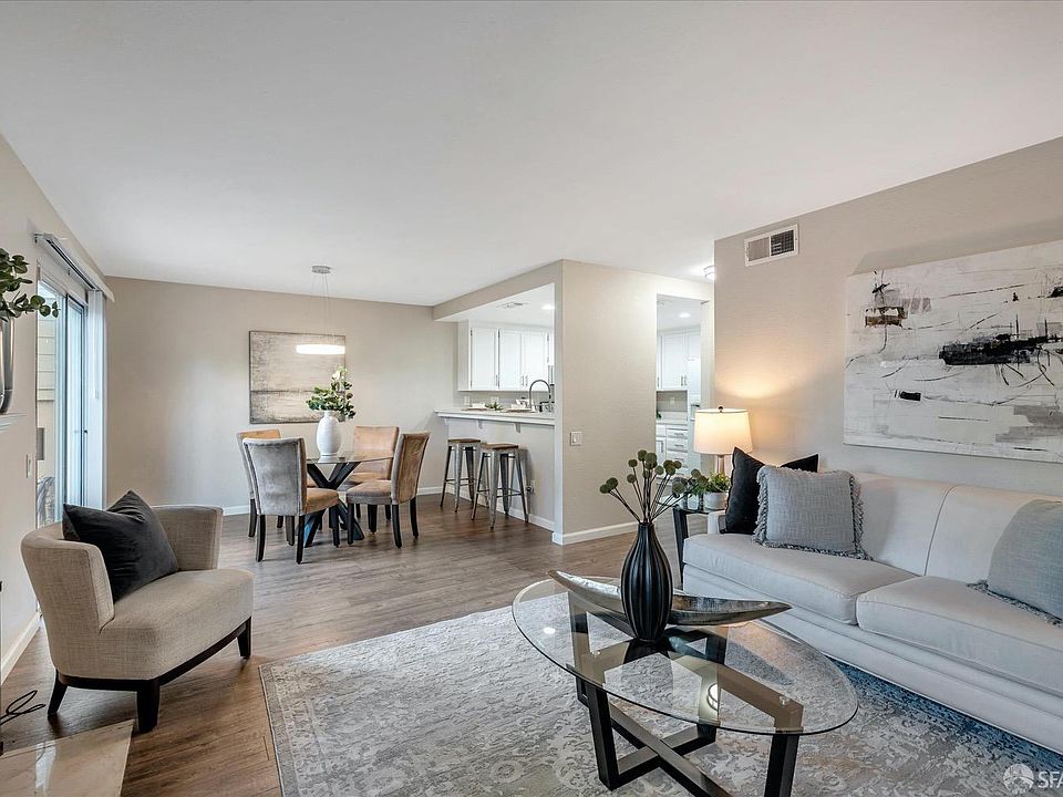1st image of 334 N Wildwood