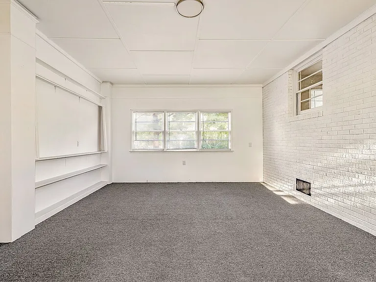 3523 Rosehill Rd — Photo 9