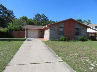 609 Carrie Ln, Lynn Haven, FL 32444