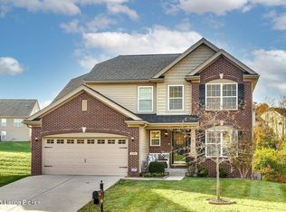 318 Rockcrest View Ct, Louisville, KY 40245