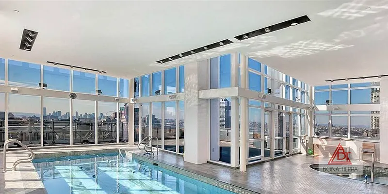 その他 3LDK in NEW YORK 350 West 42nd Street #53F in Hell's Kitchen, Manhattan