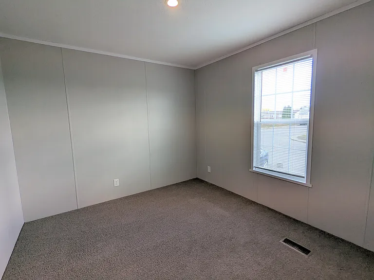 626 Oregon St — Photo 7
