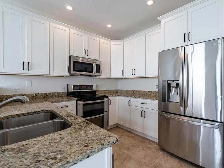 4147 Meade Way — Photo 12