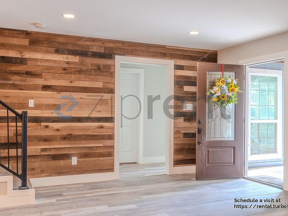 1st image of 722 Riveredge Dr