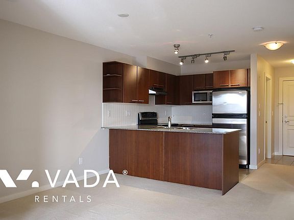 3rd image of 4788 Brentwood Dr #202