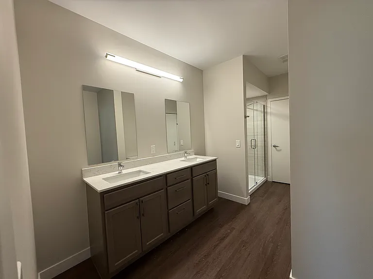 2645 Burton Rd #102 — Photo 11