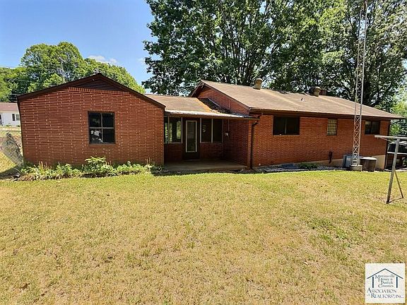 4th image of 5063 Martin Rd