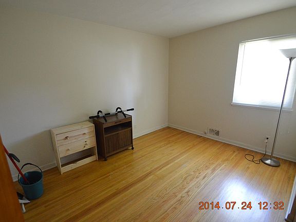 5th image of 52 Stewart St #4