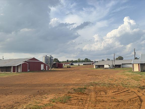 4th image of 3204 Highway 4270