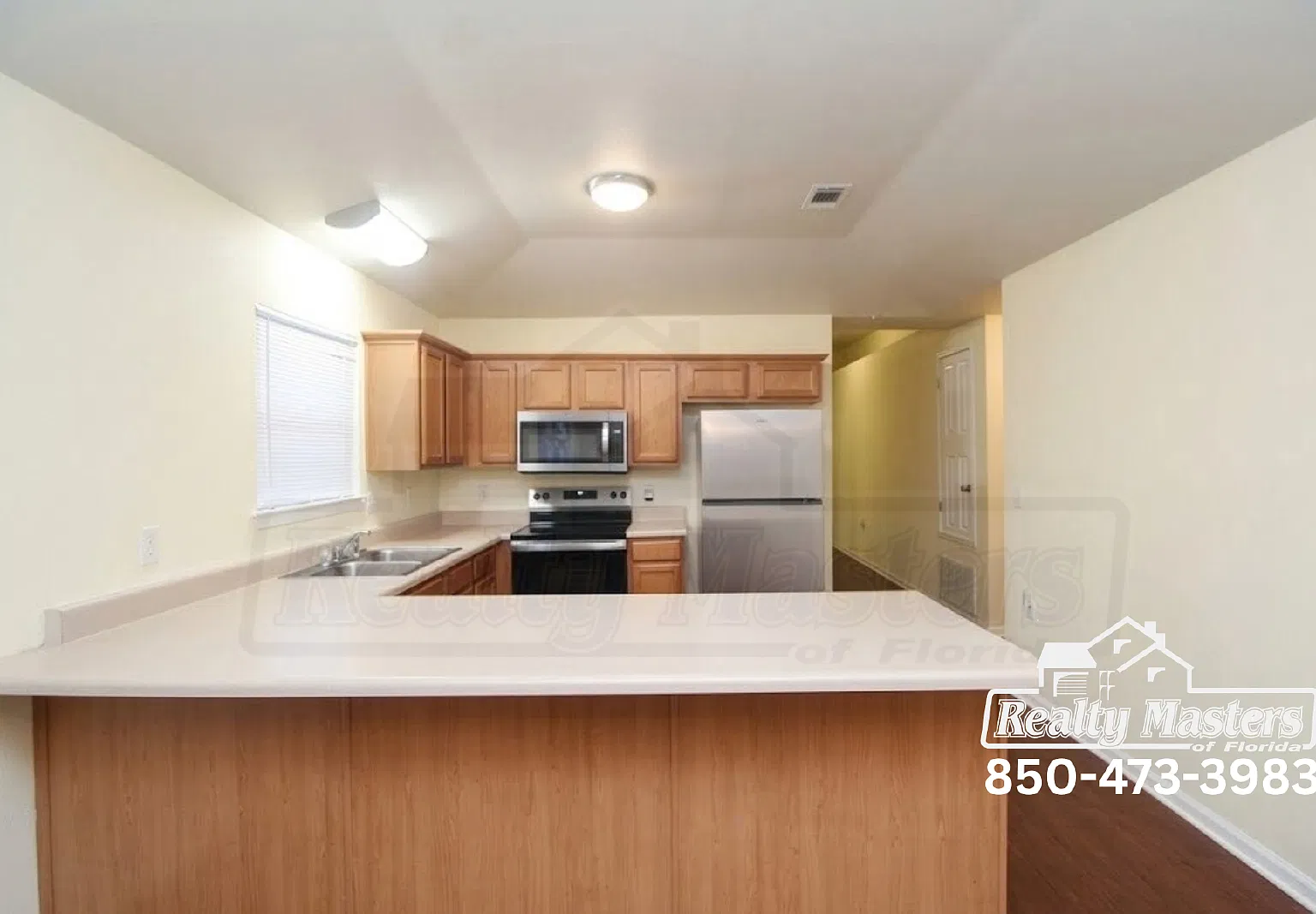 3 bed, 2.0 bath, 1289 sqft, $1,575 — Photo 4