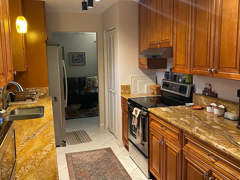 6590 Floridana Ave — Photo 8