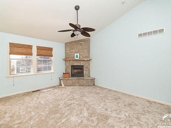5th image of 2501 Carlton Dr