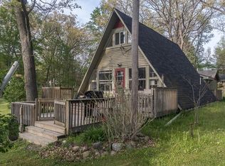 262 Ellsworth Lake Dr, Gregory, MI 48137