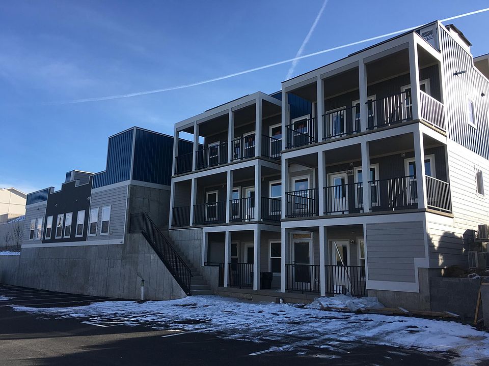 1st image of 830 Crestmont Way #301