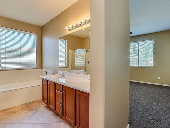 4th image of 774 W Desert Hills Dr