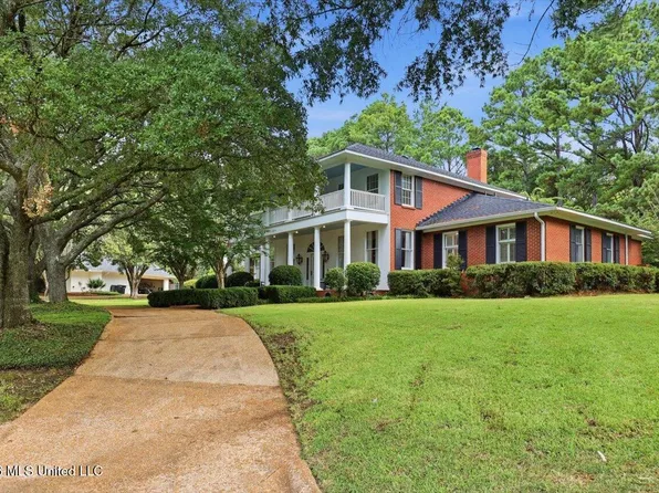 64 Saint Andrews Pl, Jackson, MS 39211