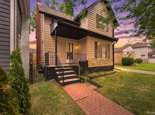 99 South Ave, Mount Clemens, MI 48043