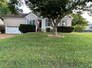 1132 McDonough Cir, Thompsons Station, TN 37179
