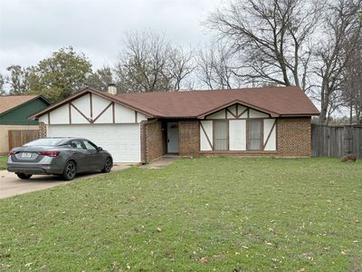 1205 Augusta Rd, Benbrook, TX, 76126