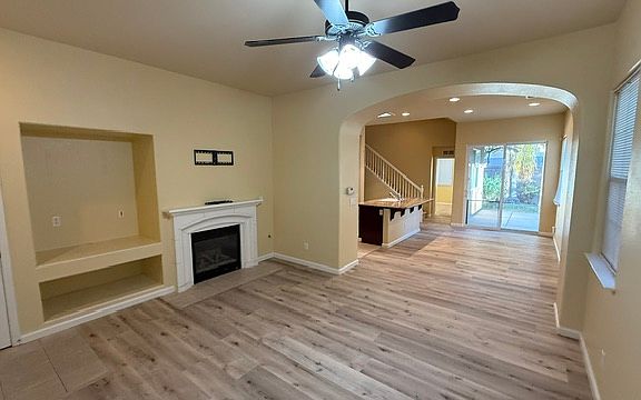 3rd image of 3683 Vermont Ln