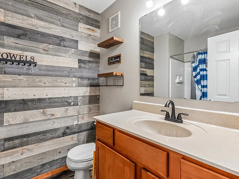 1912 Rose Way #601 — Photo 19