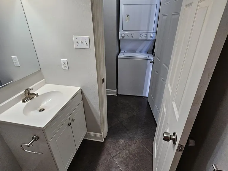 1215 Josephine St #10 — Photo 6