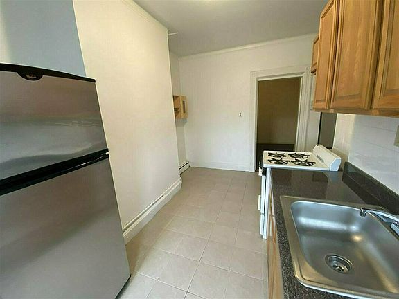 4th image of 908 Kennedy Blvd APT 11
