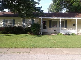 4021 Cambridge Dr, Decatur, IL 62526