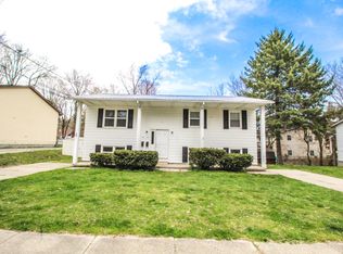 310 W Cherry St, Mason, MI 48854