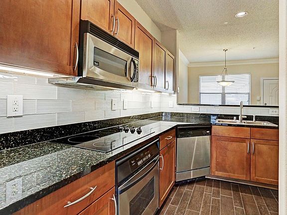 2nd image of 2299 Lone Star Dr APT 524