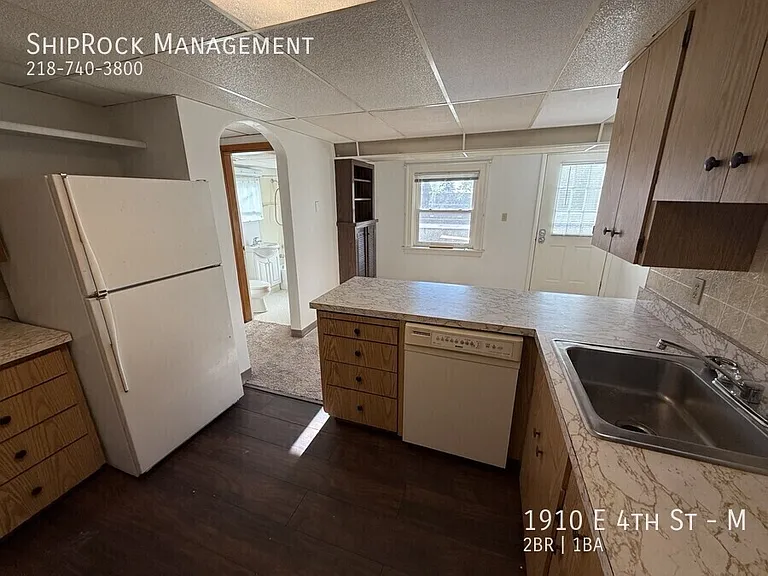 1910 E 4th St #M — Photo 3