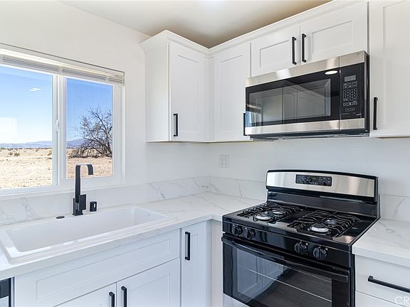 5th image of 81884 Montgomery Rd