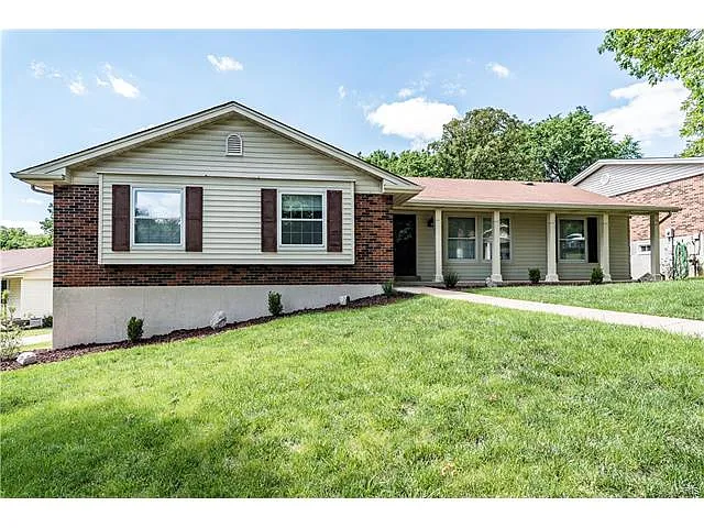 5715 Wildbrook Dr photo 1