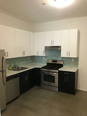 Rented by Flatiron Real Estate Advisors LLC | media 3