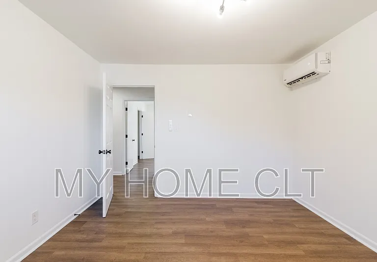 929 Cantwell St #2 — Photo 20