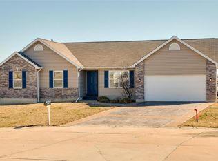 12 Glen Dale Ct, Troy, MO 63379