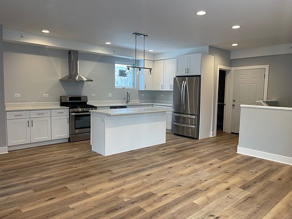 5th image of 5175 S Michigan Ave #1W