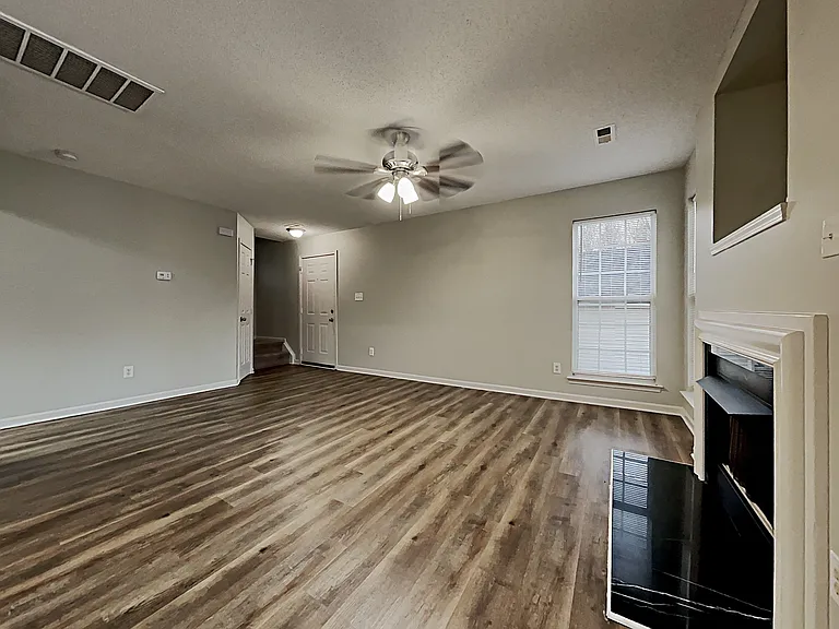 9017 Shenington Pl — Photo 3