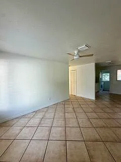 2 bed, 1.0 bath, 1663 sqft, $1,800 — Photo 3