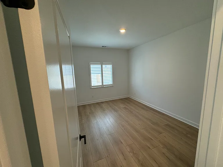 1533 Painted Cave Ave — Photo 14