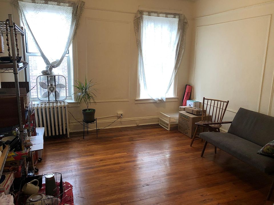 1st image of 20209 43rd Ave APT 4