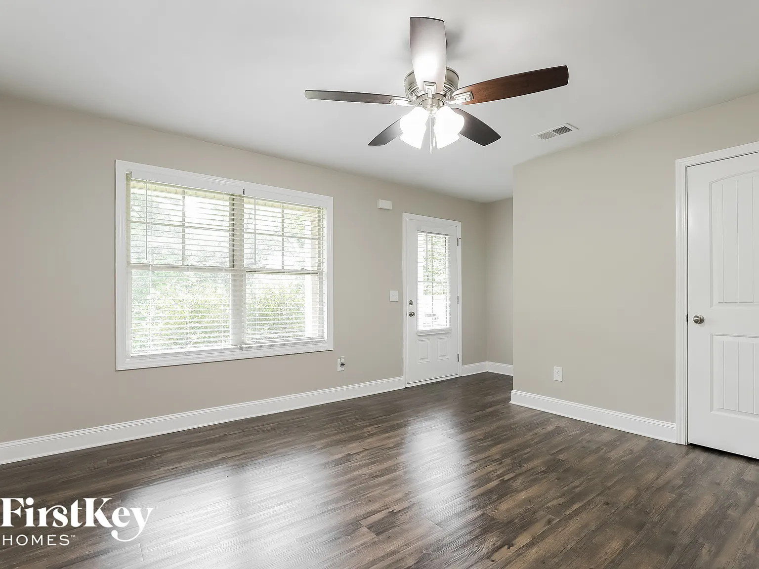 3 bed, 2.5 bath, 1428 sqft, $2,495 — Photo 4