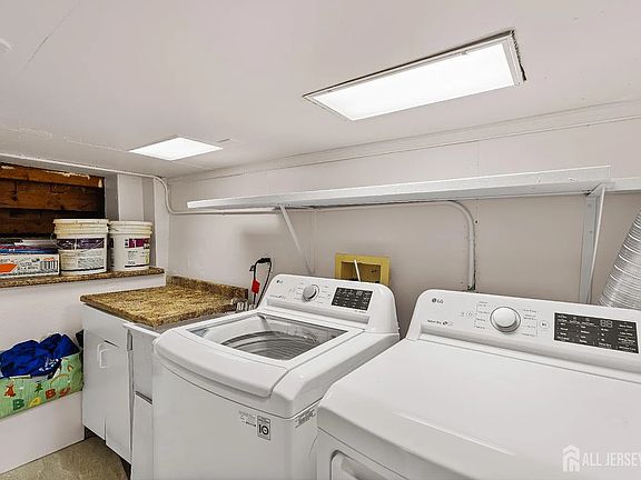 4th image of 1 Stanton St #1A