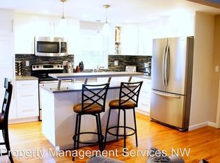 2375 SW Beechwood Ave, Beaverton, OR 97005