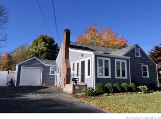 121 Knobb Hill Rd, Milford, CT 06460